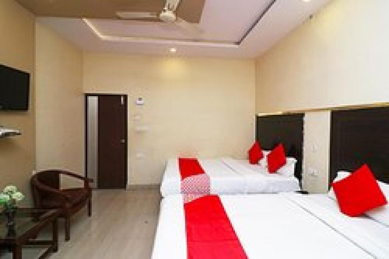 Capital O Hotel Surya Continental Lucknow Exteriör bild