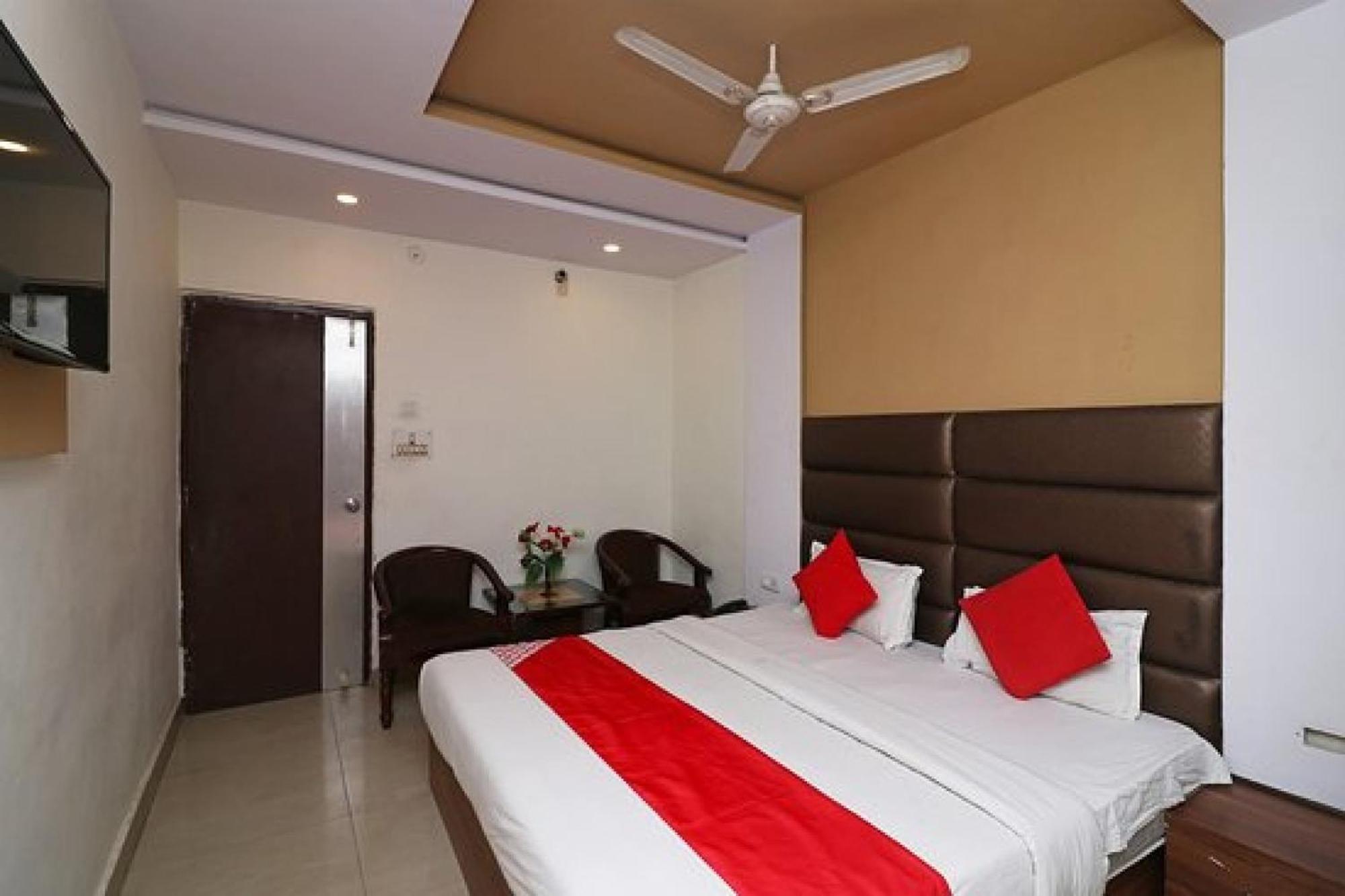 Capital O Hotel Surya Continental Lucknow Exteriör bild